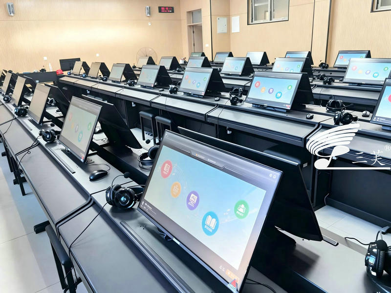西安交大附中榆林学校三芙智慧音乐教室案例实拍图1.jpeg
